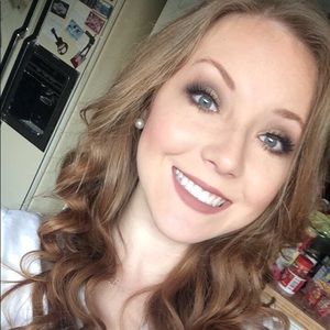 Meet your Posher, Gabriella